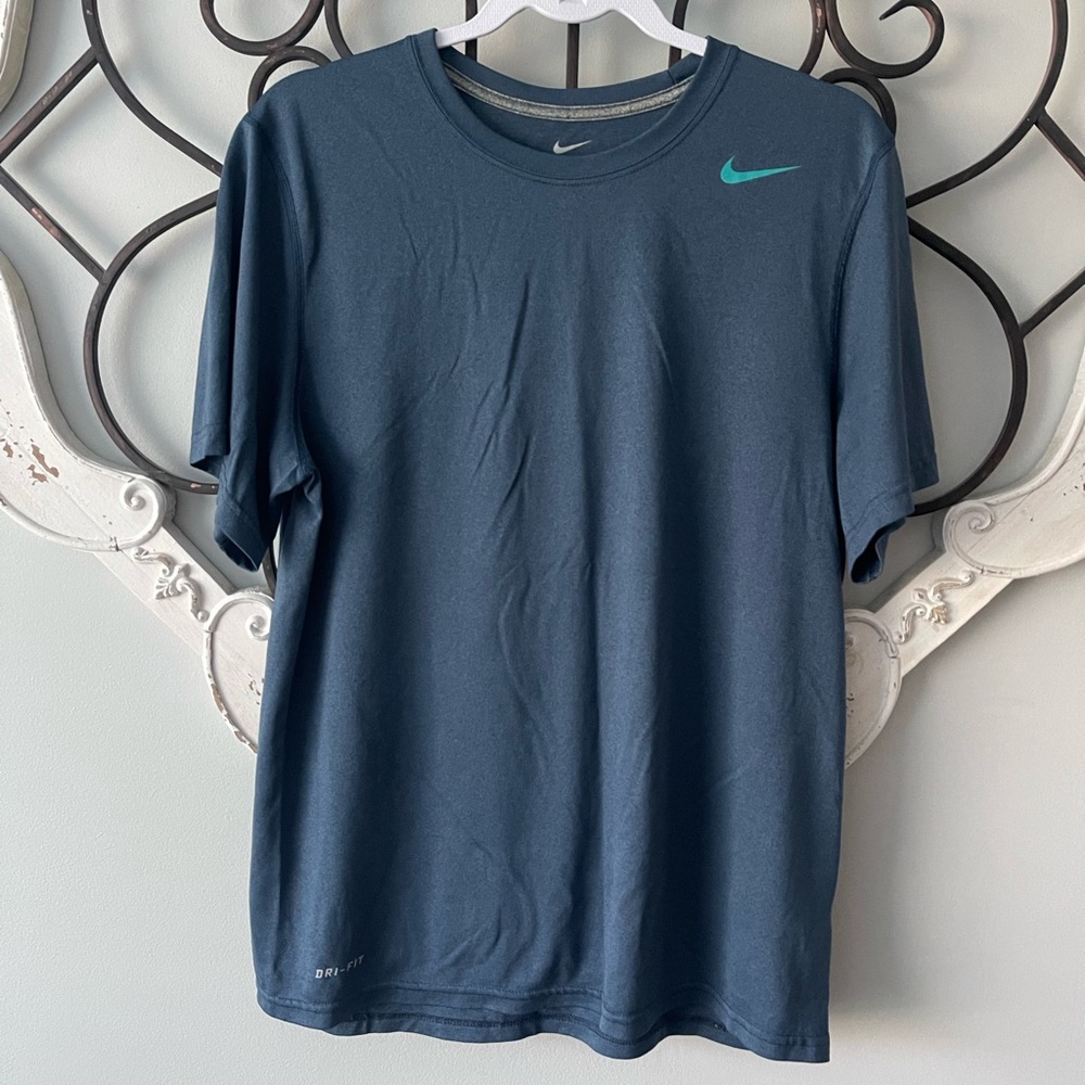 Men’s Nike Dri-Fit Short Sleeve Shirt